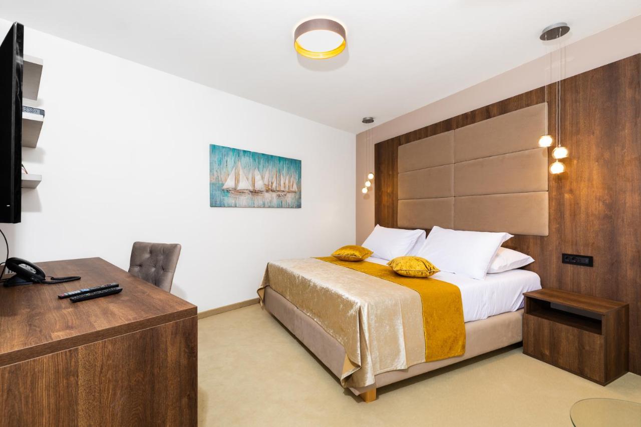 Hotel Meduza Senj  Eksteriør billede
