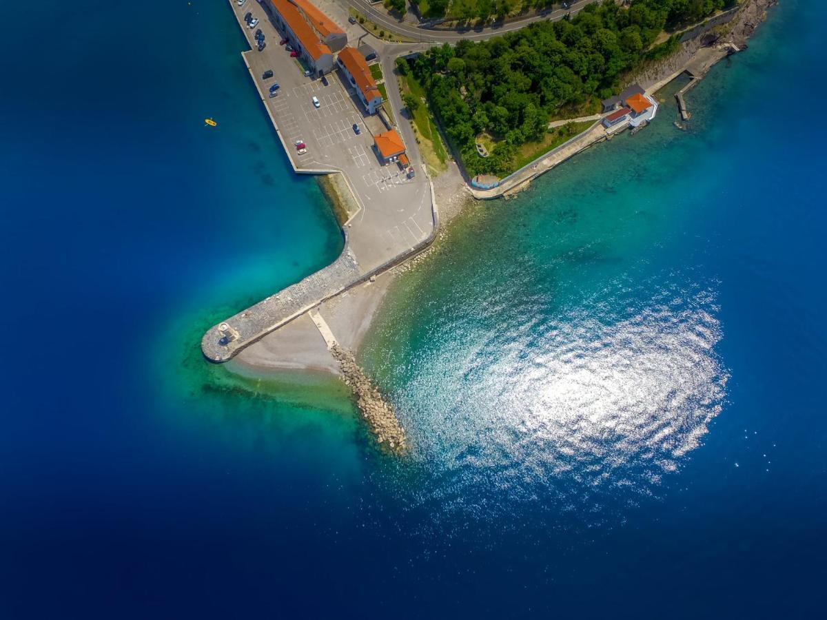 Hotel Meduza Senj  Eksteriør billede