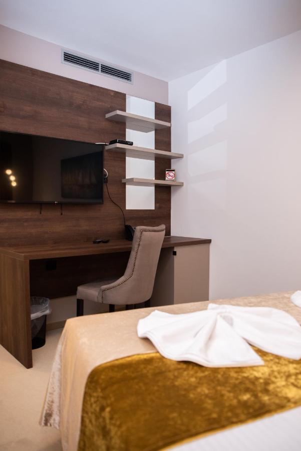 Hotel Meduza Senj  Eksteriør billede