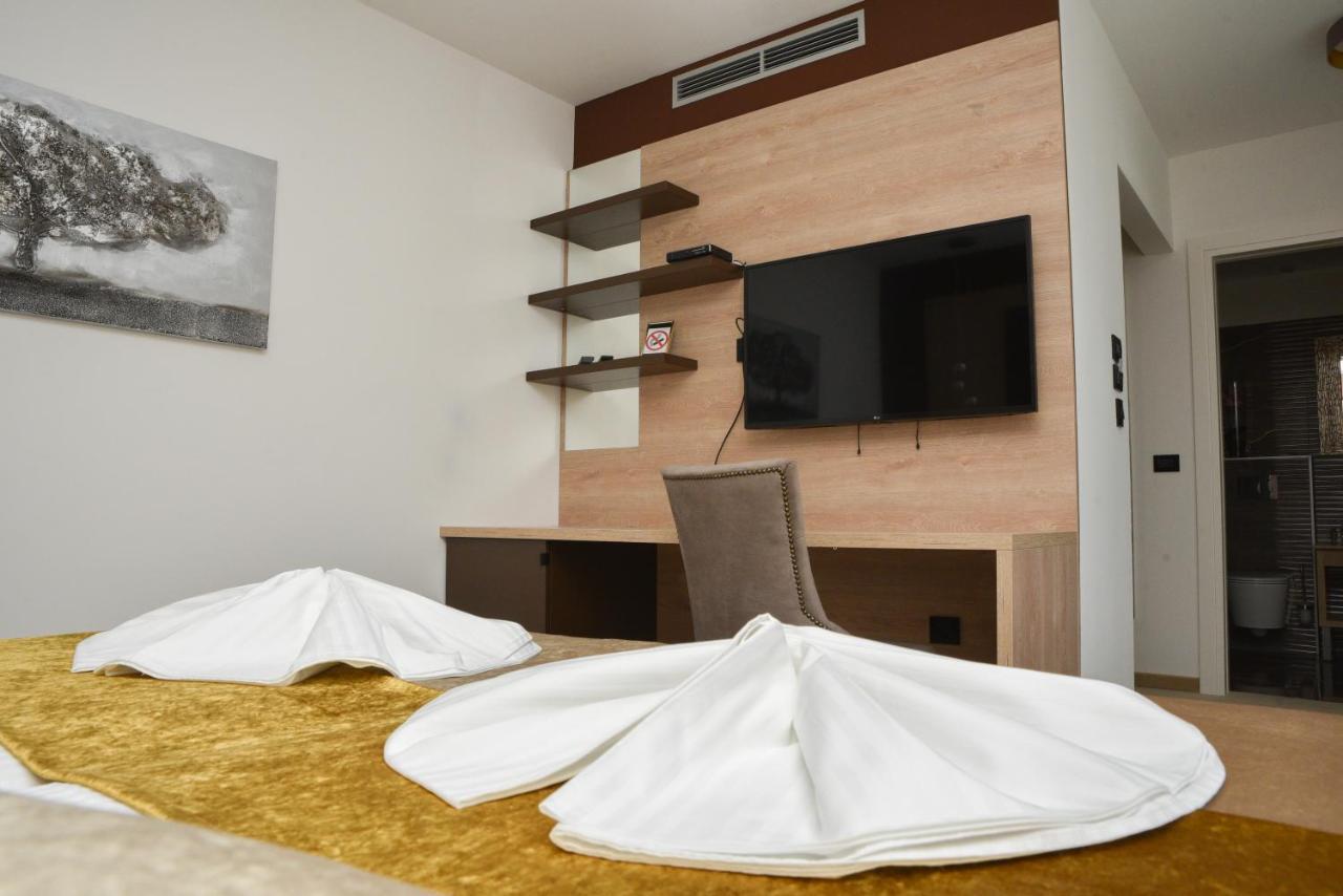 Hotel Meduza Senj  Eksteriør billede